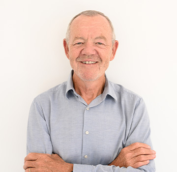 Hennie Van der Merwe Hennie Van der Merwe